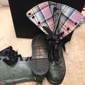 Dr Marten Combat Boot